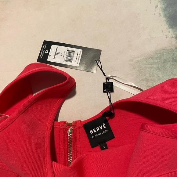 Herve Leger bra top, beautiful vibrant color, zipper back - Picture 3 of 3